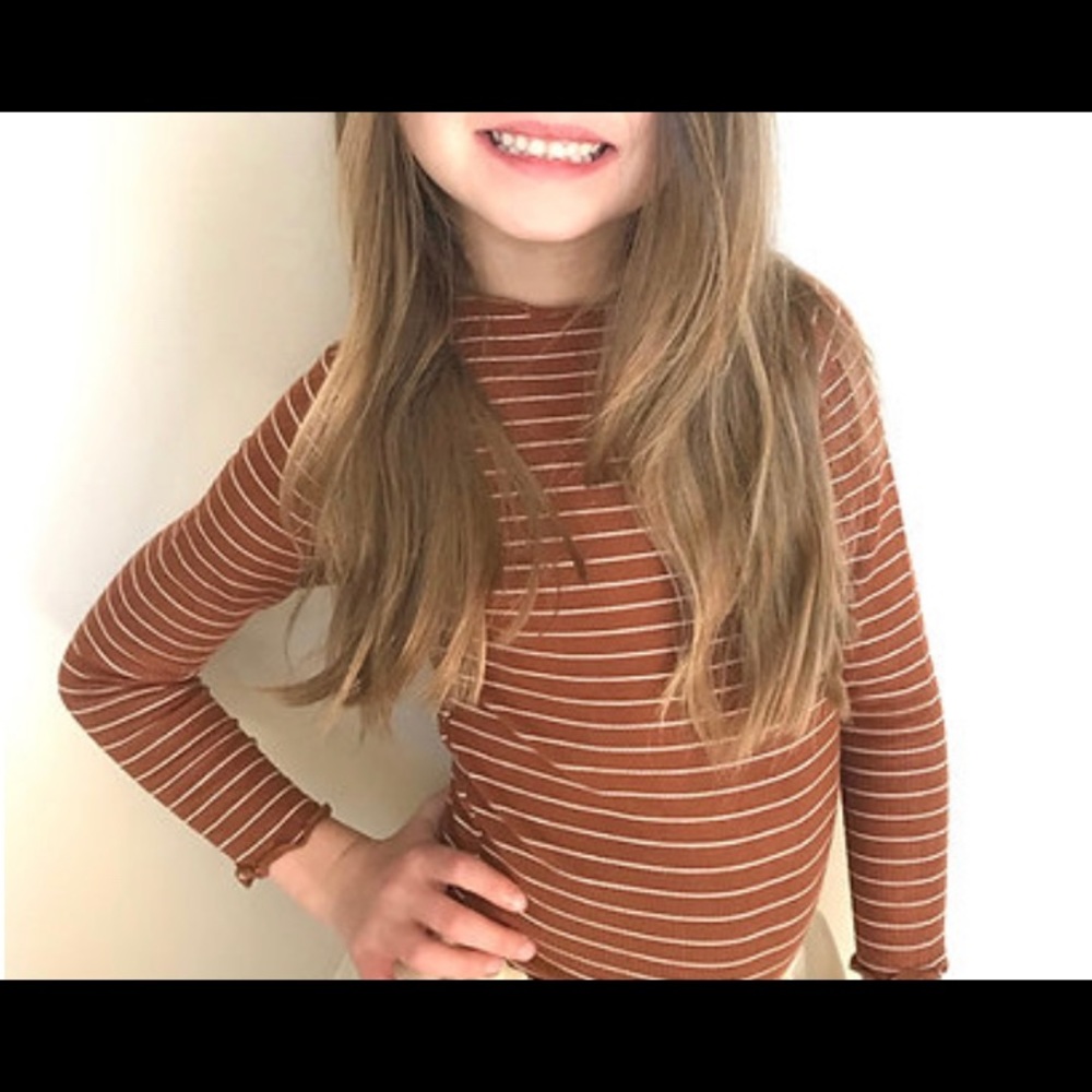 Rolled Collar Top